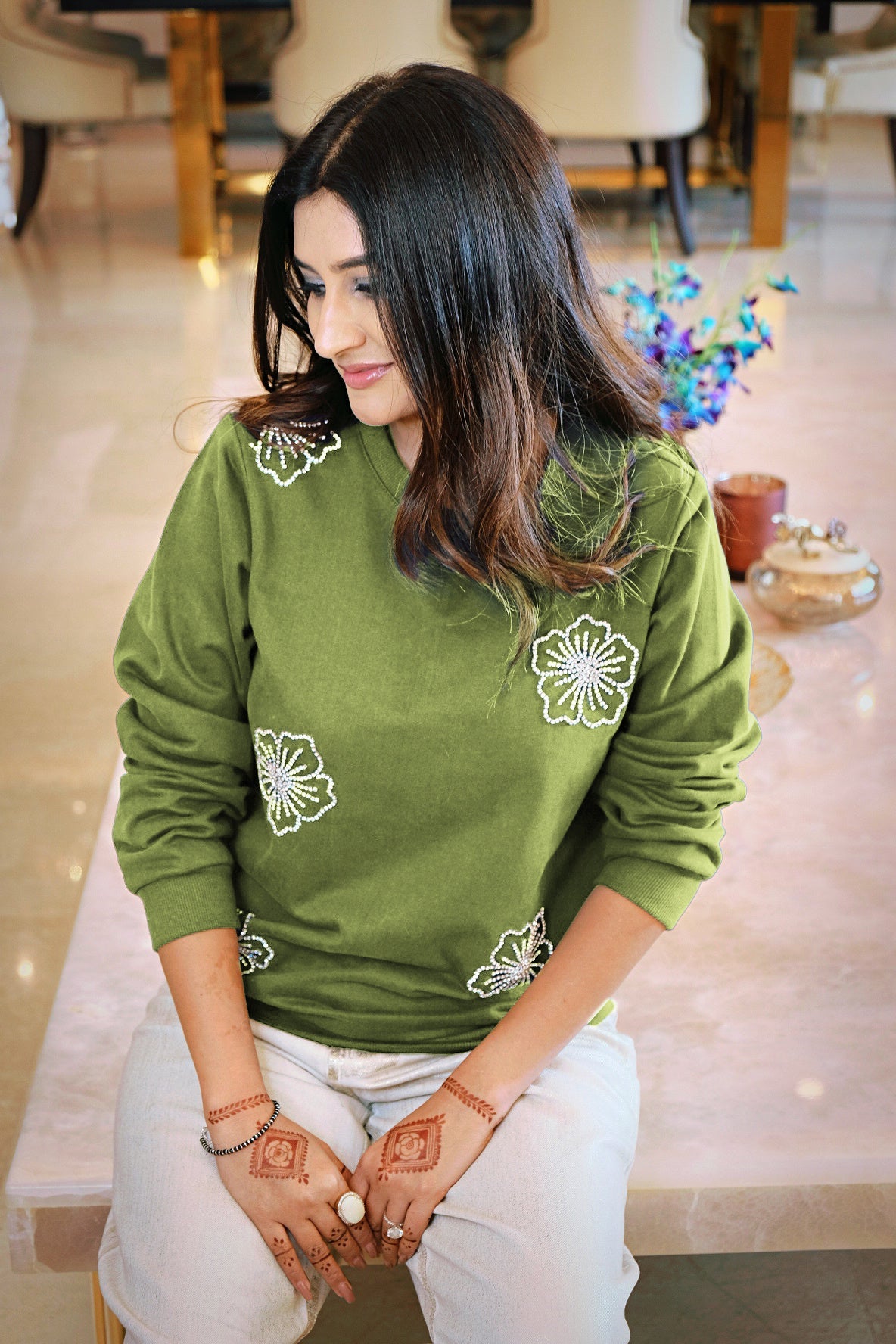 So-Stylish Sarwoski Green Sweatshirt