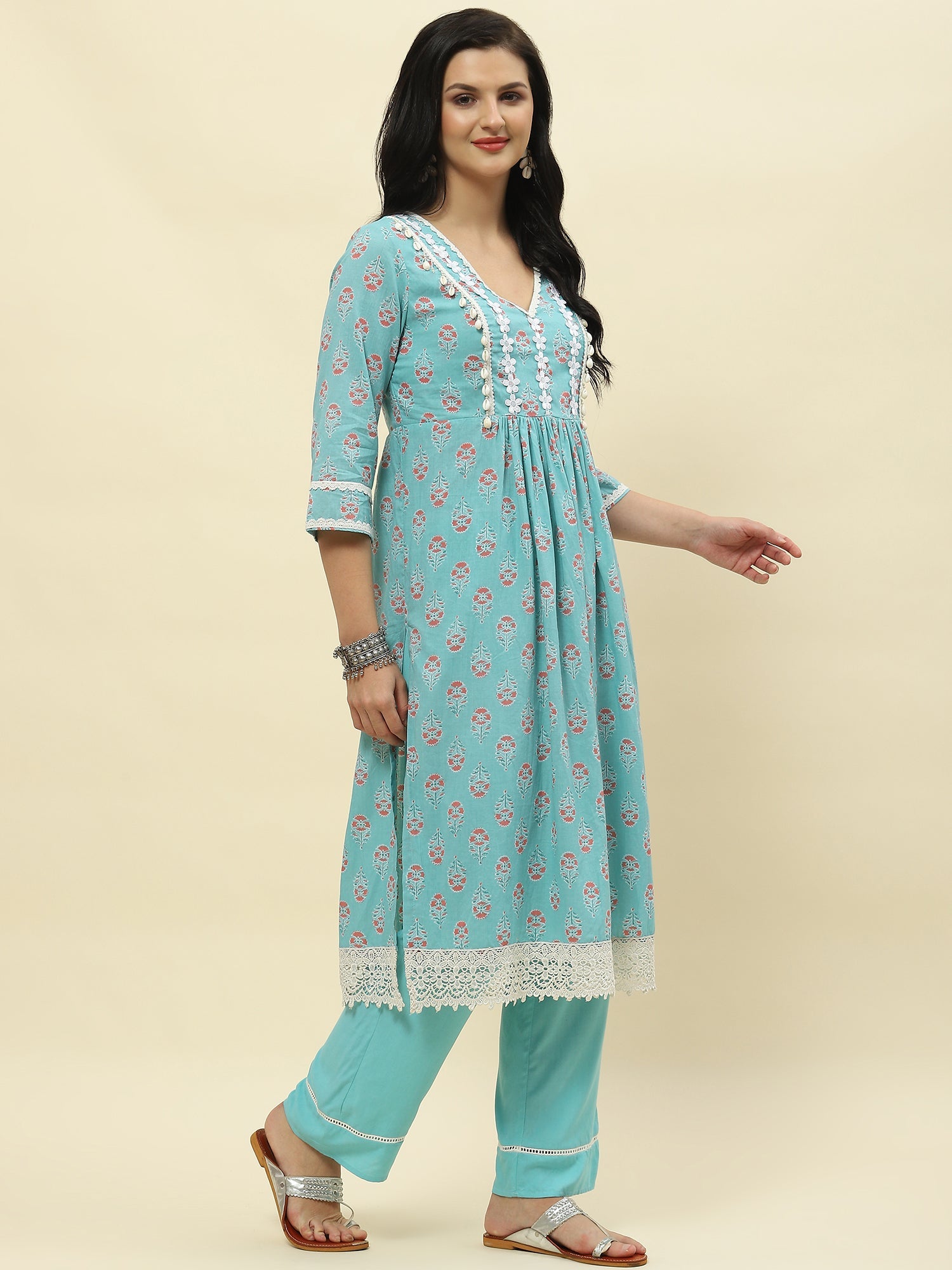 Green floral printed lace detail kurta set